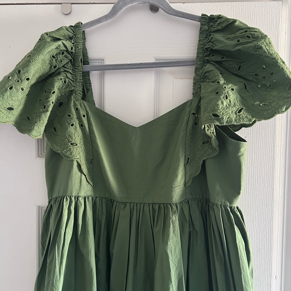 Crown and Ivy green flutter sleeve maxi dress
